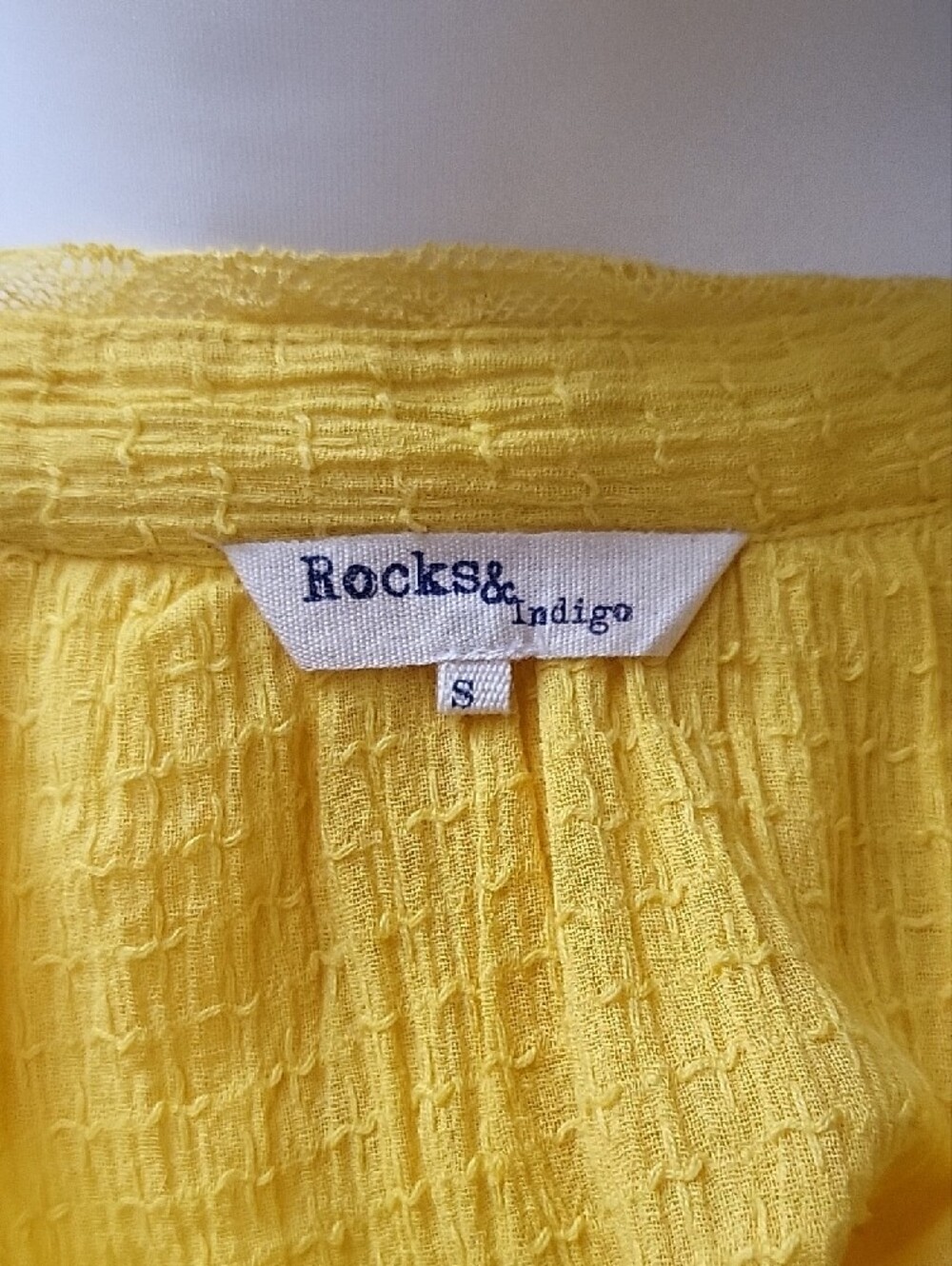 Rocks & Indigo Yellow Off Shoulder Ruffle Tank Top Size Small NWT Textured - Picture 7 of 9